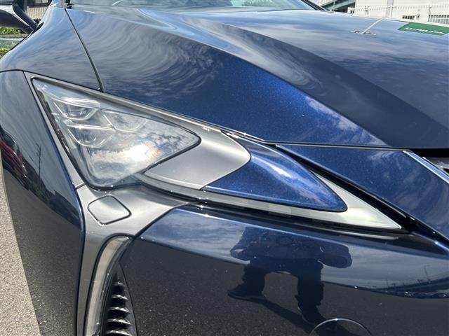 2017 Lexus LC — миниатюра 21