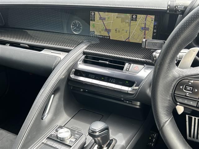 2017 Lexus LC — миниатюра 11