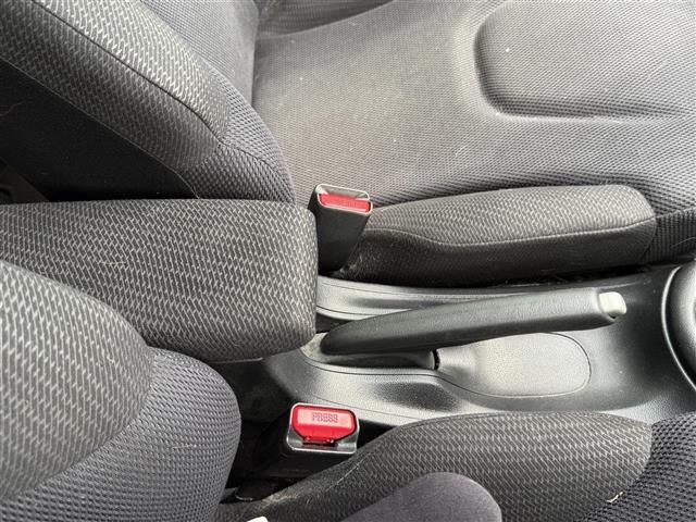 صورة مصغرة 23 لـ 2011 Honda FIT