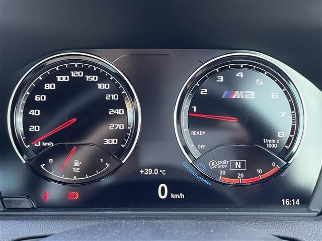 صورة 6 لـ 2019 BMW M2