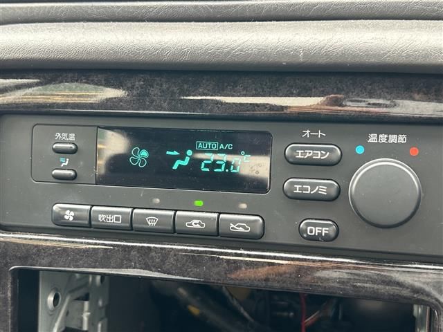 1995 Nissan GLORIA — миниатюра 12