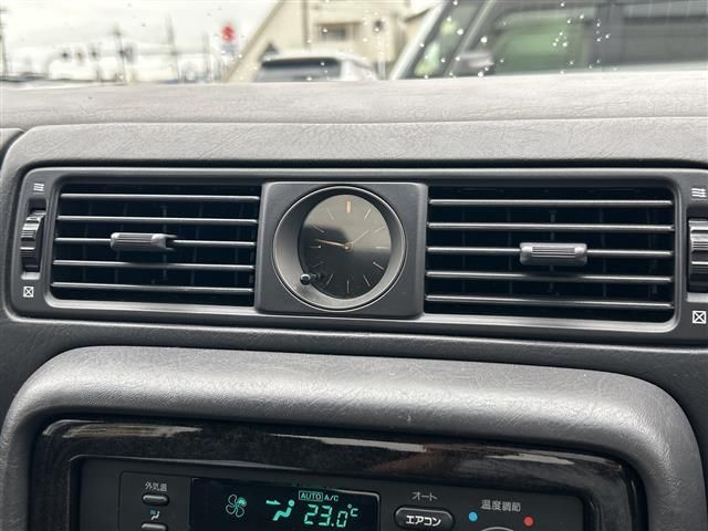 1995 Nissan GLORIA — миниатюра 11