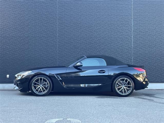 2019 BMW Z4 thumbnail 14