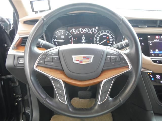 2018 Cadillac XT5 — миниатюра 11