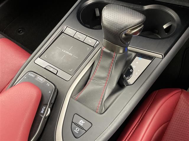صورة مصغرة 15 لـ 2018 Lexus UX