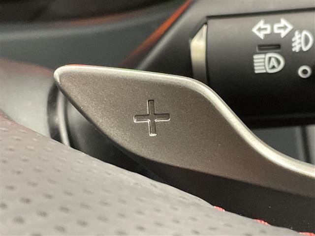 صورة مصغرة 12 لـ 2018 Lexus UX