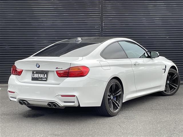 2017 BMW M4 照片 2