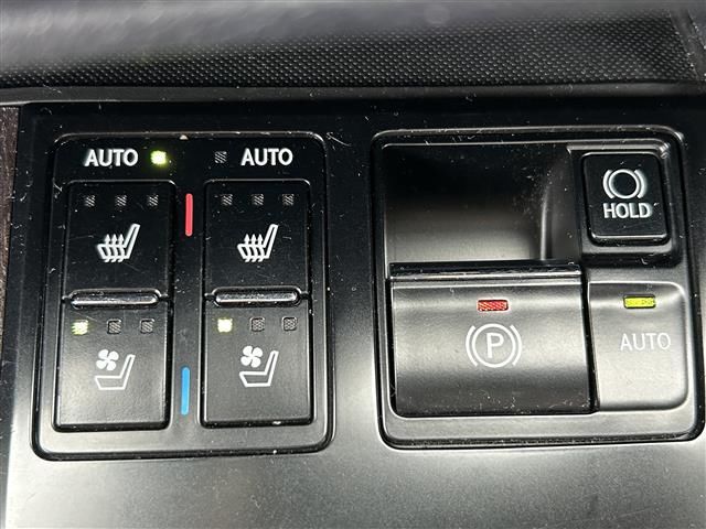 صورة مصغرة 17 لـ 2018 Lexus RX