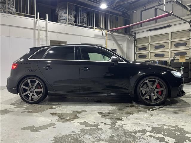 صورة مصغرة 12 لـ 2018 AUDI RS3