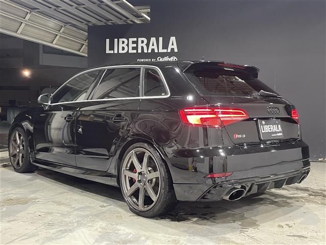 صورة مصغرة 2 لـ 2018 AUDI RS3
