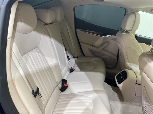 صورة مصغرة 18 لـ 2017 Maserati GHIBLI