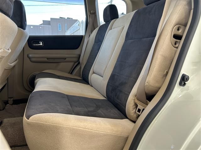 صورة مصغرة 24 لـ 2004 Nissan X-TRAIL