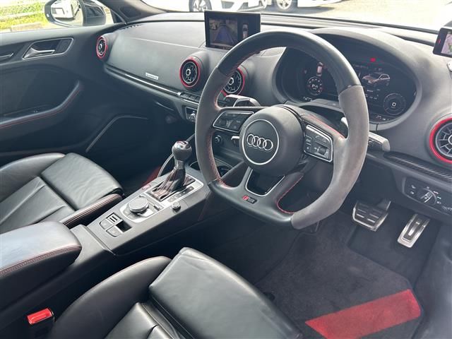 صورة مصغرة 17 لـ 2018 AUDI RS3