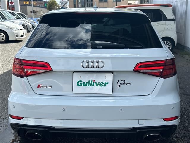 صورة 8 لـ 2018 AUDI RS3