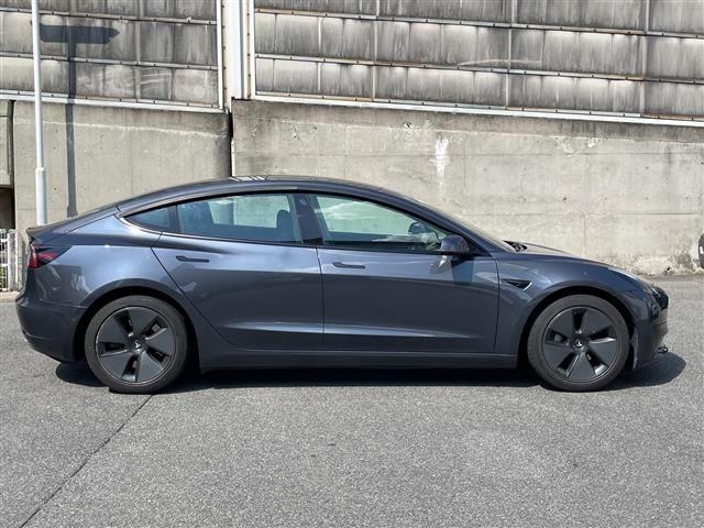 صورة مصغرة 24 لـ 2020 Tesla MODEL 3