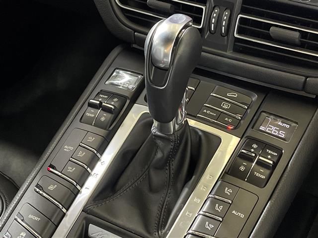 2021 Porsche MACAN 缩略图 22