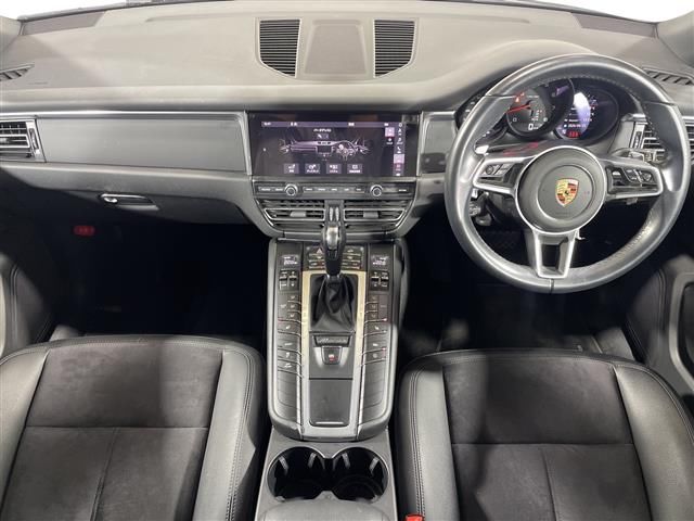2021 Porsche MACAN photo 5