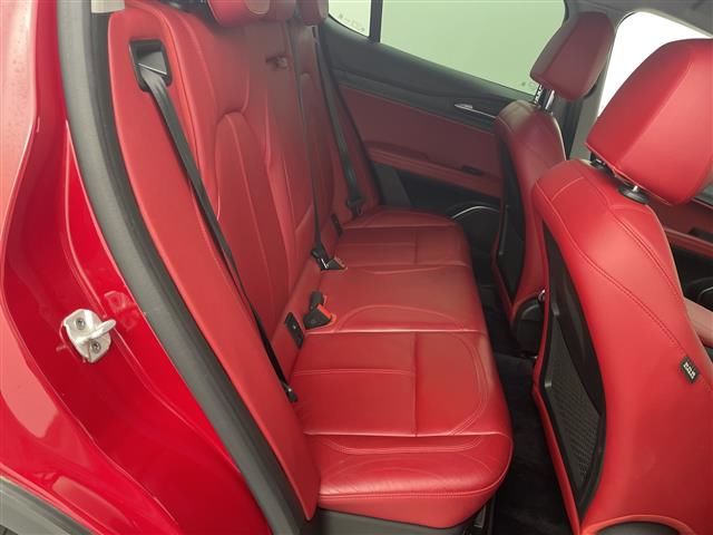 2019 ALFA Romeo STELVIO 缩略图 16