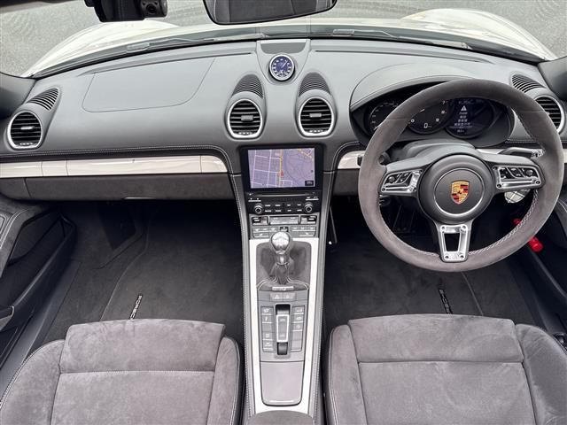 صورة 3 لـ 2021 Porsche 718 SPYDER