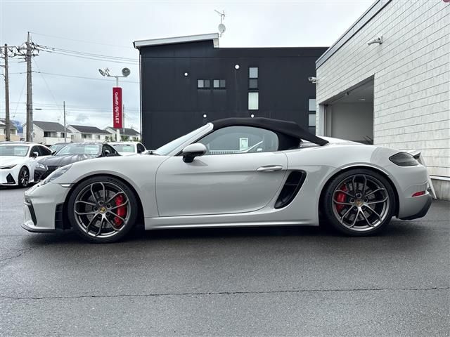 صورة 7 لـ 2021 Porsche 718 SPYDER