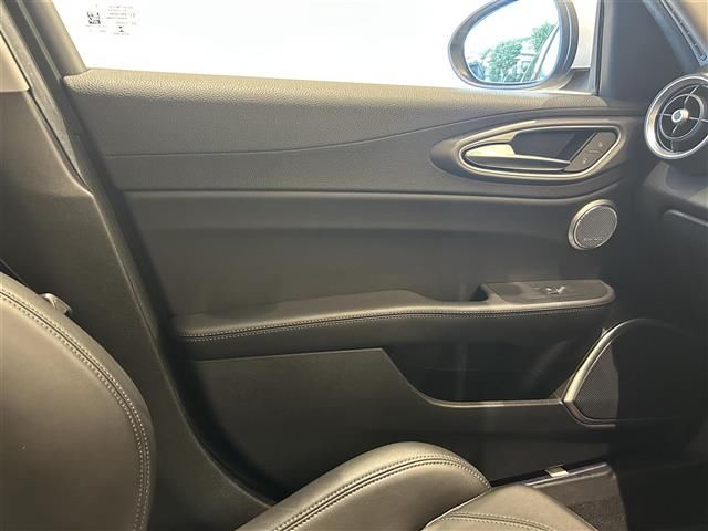 صورة مصغرة 16 لـ 2017 ALFA Romeo JULIA