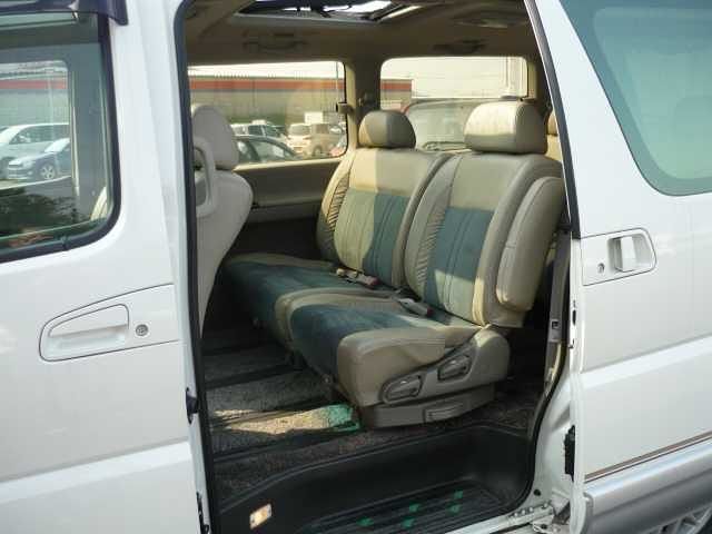 1998 Nissan ELGRAND — фото 5