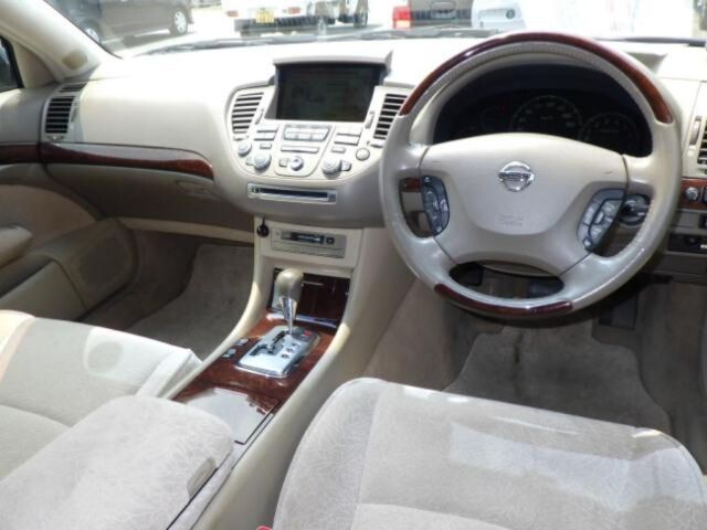 صورة 3 لـ 2003 Nissan PRESIDENT