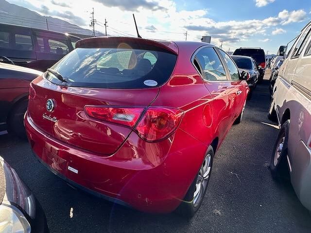 2012 ALFA Romeo GIULIETTA photo 5