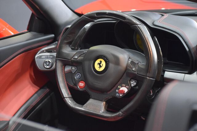 2012 Ferrari 458 SPIDER — фото 3