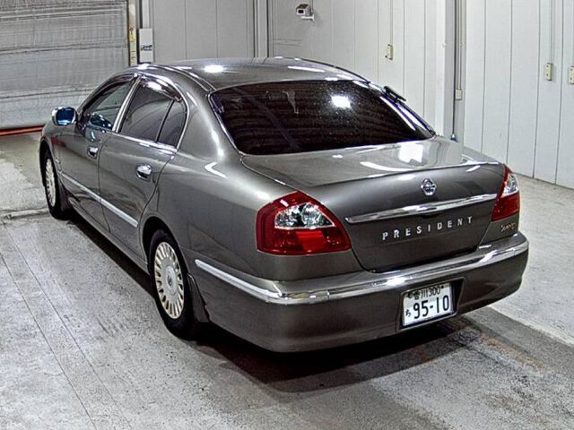 صورة 5 لـ 2003 Nissan PRESIDENT