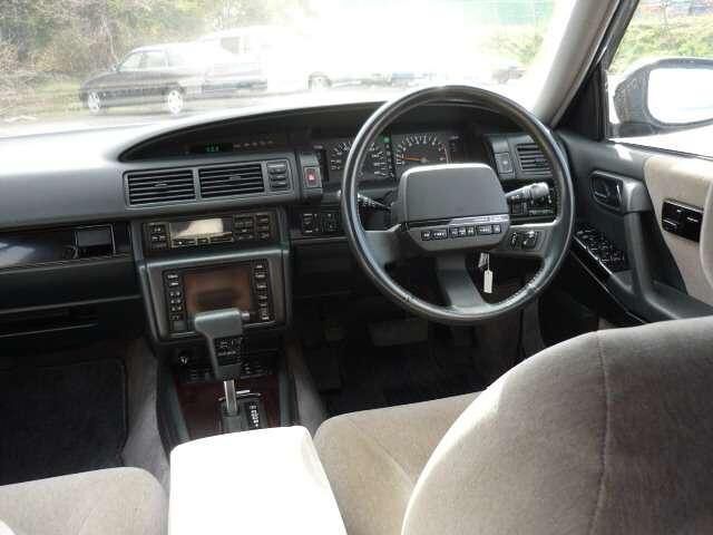 1990 Nissan CEDRIC 照片 6