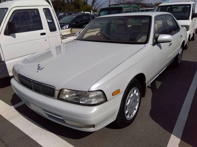1995 Nissan LAUREL 照片 1