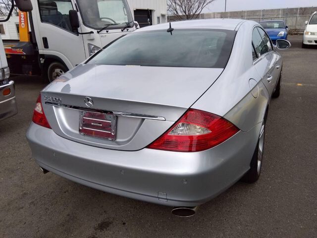صورة مصغرة 2 لـ 2005 Mercedes-BENZ CLS