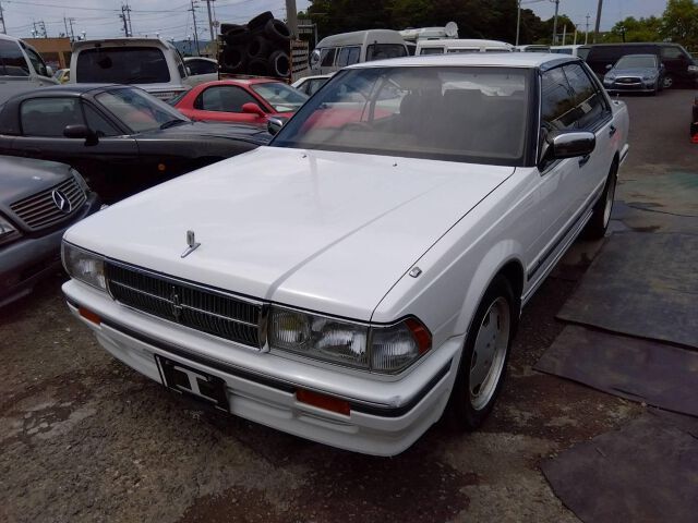 1991 Nissan CEDRIC — фото 1