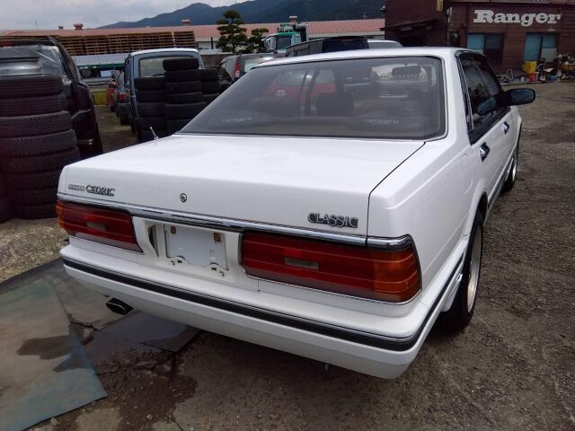 1991 Nissan CEDRIC — фото 2