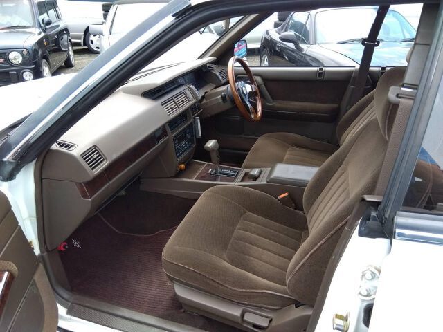 1991 Nissan CEDRIC — фото 4
