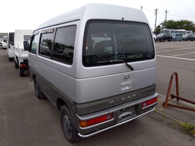 صورة 2 لـ 1998 Honda STREET