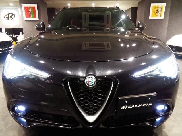 2021 ALFA Romeo STELVIO — миниатюра 9