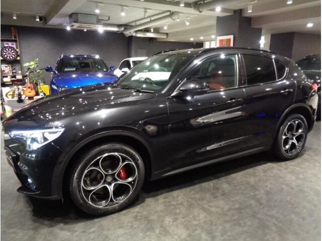 2021 ALFA Romeo STELVIO — миниатюра 7