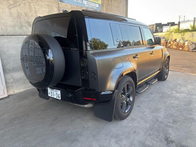 2024 LAND Rover DEFENDER — миниатюра 2