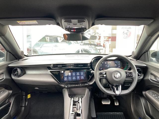 2025 ALFA Romeo JUNIOR 照片 3