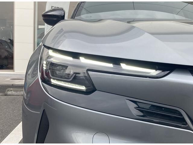 2025 ALFA Romeo JUNIOR 照片 8