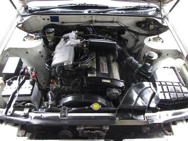 1991 Nissan LAUREL 照片 10