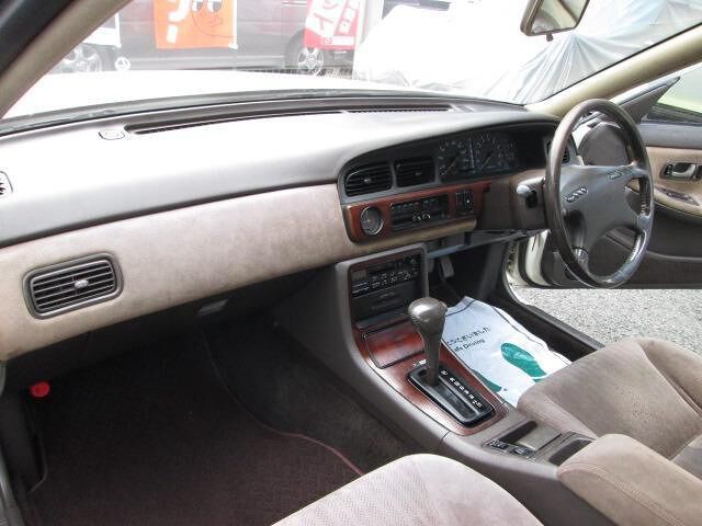 1991 Nissan LAUREL 照片 9