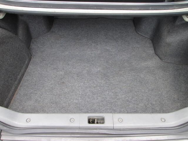 1991 Nissan LAUREL 照片 8