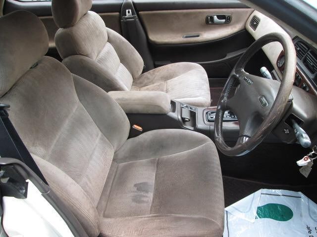 1991 Nissan LAUREL 照片 6