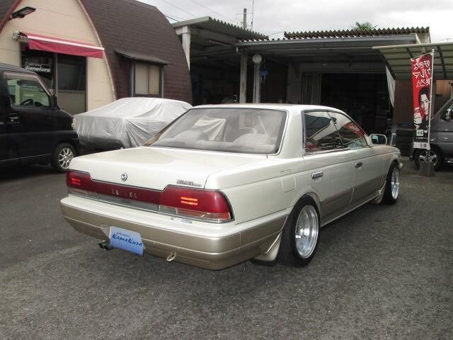 1991 Nissan LAUREL 照片 5