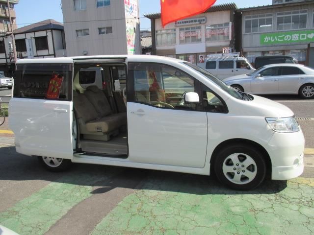 2006 Nissan SERENA 照片 3