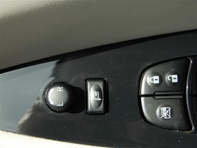 2012 Nissan LEAF — миниатюра 22