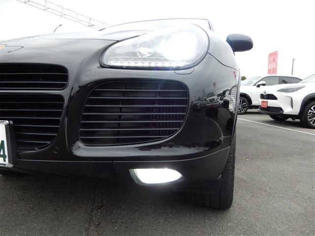 2005 Porsche CAYENNE — миниатюра 15